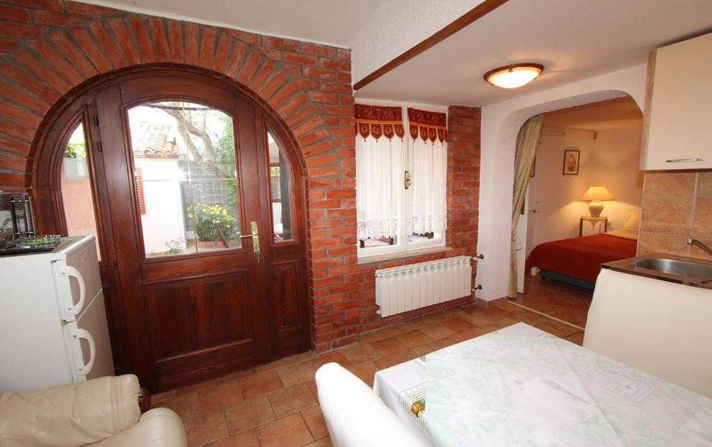 Apartments Villa Lucu Rovinj Exterior photo