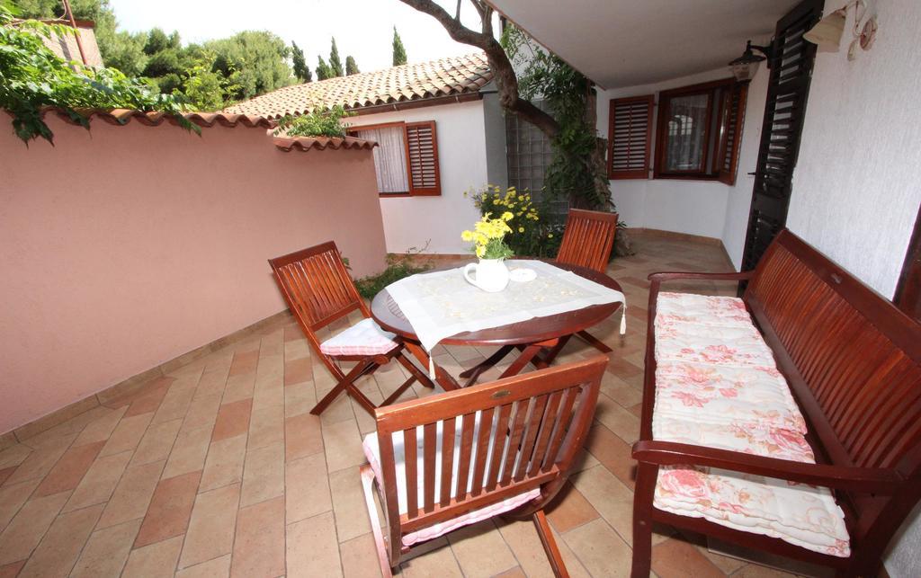 Apartments Villa Lucu Rovinj Exterior photo