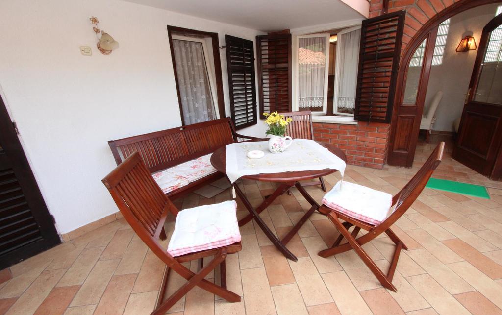 Apartments Villa Lucu Rovinj Exterior photo