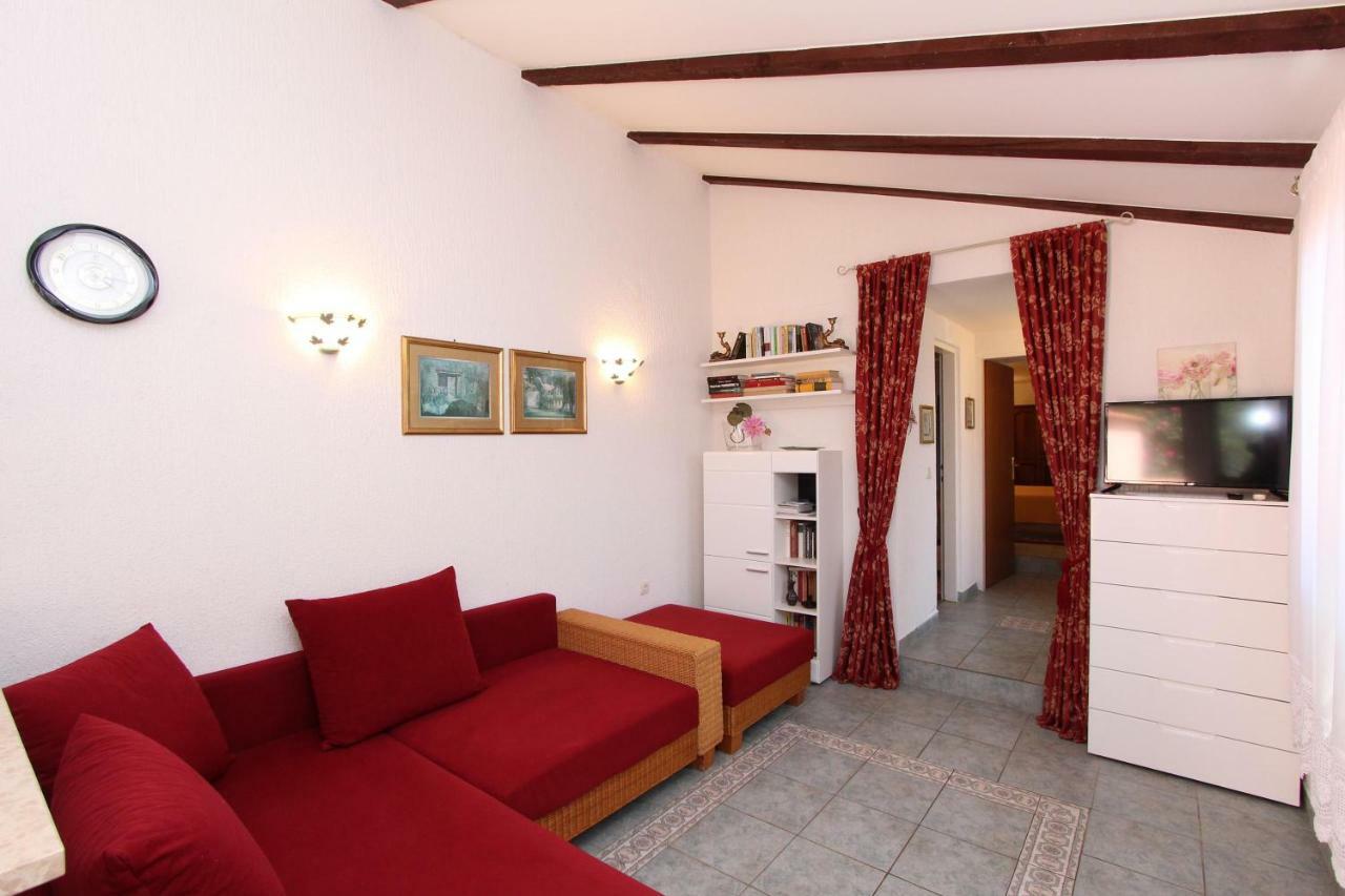 Apartments Villa Lucu Rovinj Exterior photo